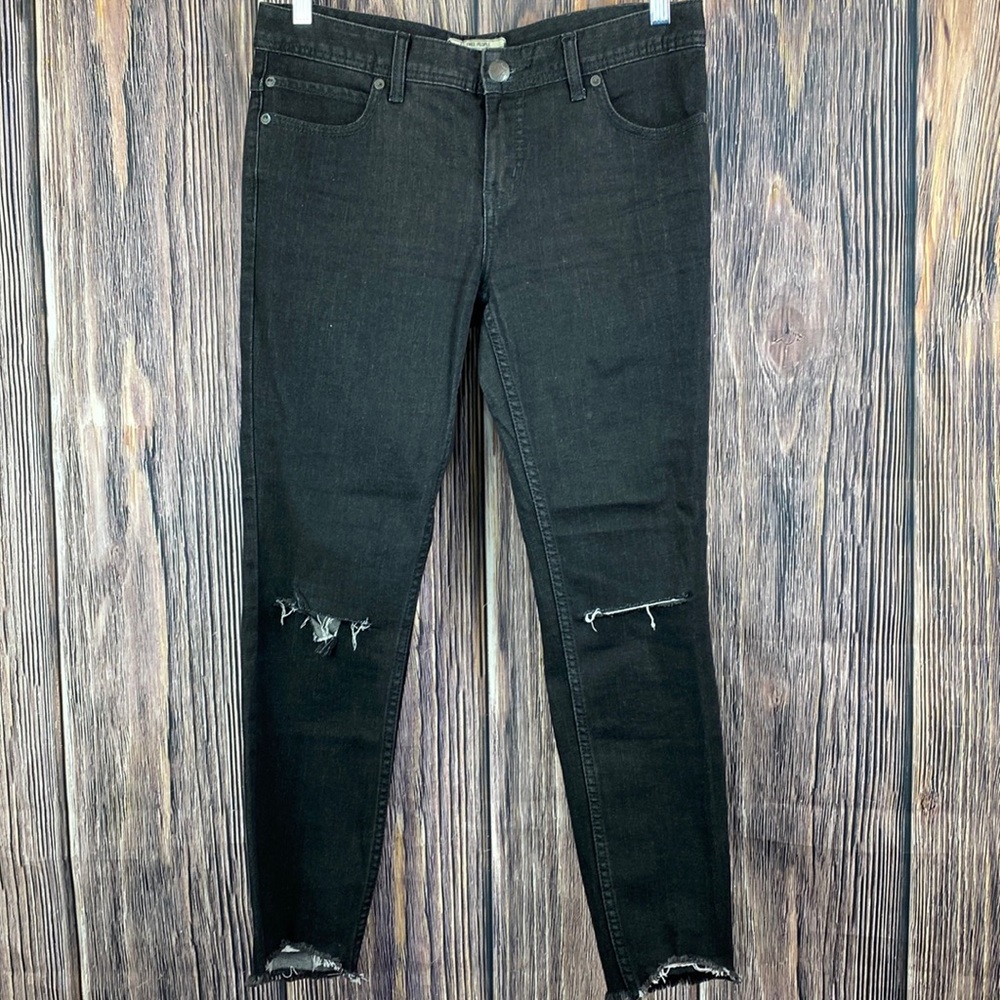 Free People Black Skinny Raw Hem Ankle Jeans- Size 28